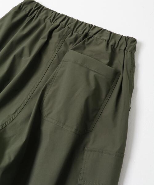 ITEMS URBANRESEARCH(アイテムズ アーバンリサーチ)の「『接触冷感/イージーケア』高機能 ウエストイージーポリカーゴパンツ(その他パンツ・メンズ・チャコールグレー/アイボリー/ブラック/カーキ・LARGE/MEDIUM/SMALL)」の15枚目の写真