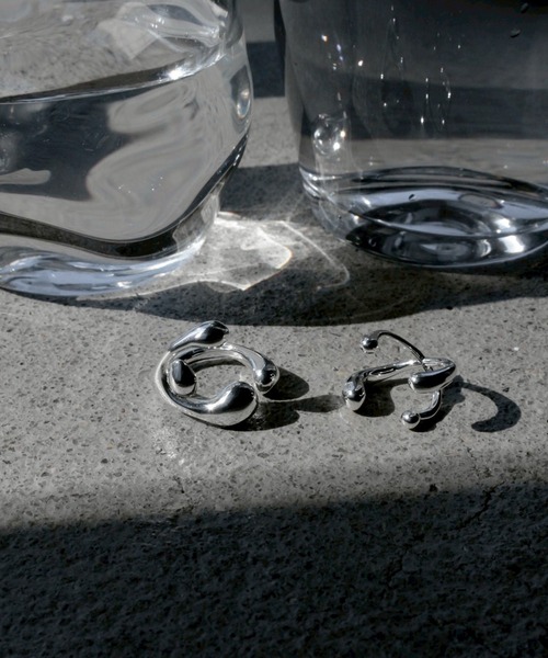 Soierie（ソワリー）の「バーベル ピンキー リング /  Barbell pinky ring（リング・レディース・シルバー・FREE）」の4枚目の写真