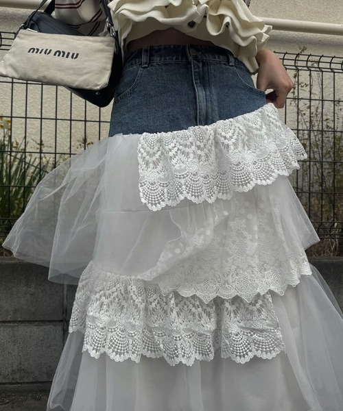 WILLFULLY（ウィルフリー）の「denim yoke lace irregular tiered SK（スカート・レディース・ブラック/ライトブルー・S/M）」の8枚目の写真
