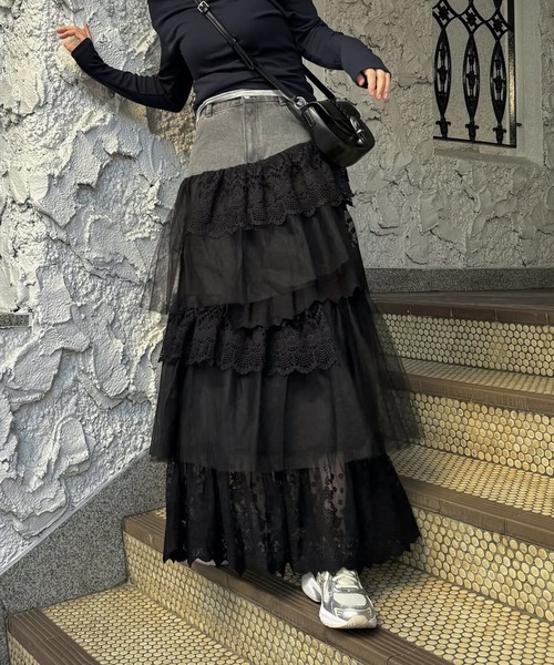 WILLFULLY（ウィルフリー）の「denim yoke lace irregular tiered SK（スカート・レディース・ブラック/ライトブルー・S/M）」の15枚目の写真