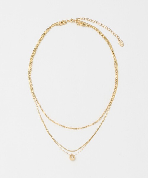 BEAUTY&YOUTH UNITED ARROWS(ビューティーアンドユースユナイテッドアローズ)の「メタルトップ ミックスチェーン 3連 ネックレス(ネックレス・レディース・シルバー/ゴールド・FREE)」の2枚目の写真