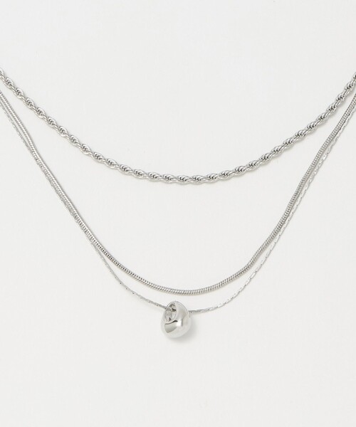 BEAUTY&YOUTH UNITED ARROWS(ビューティーアンドユースユナイテッドアローズ)の「メタルトップ ミックスチェーン 3連 ネックレス(ネックレス・レディース・シルバー/ゴールド・FREE)」の10枚目の写真