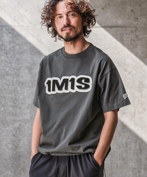 1minute 1second(ワンミニットワンセカンド)の「mt10280-1M1S chenille embroidered patch drawcord cut&sewn ドローコードTシャツ(1M26N260)(Tシャツ/カットソー・メンズ・チャコール/ホワイト/ブラック・XL/L/M)」の3枚目の写真