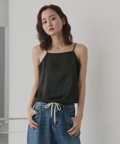 ad thie（アドティエ）の「シルキー サテン キャミソール（キャミソール・レディース・ブラック/ブルーグレー/ベージュ/オフホワイト/ブラウン/カーキ/チャコール・LARGE/MEDIUM）」の16枚目の写真