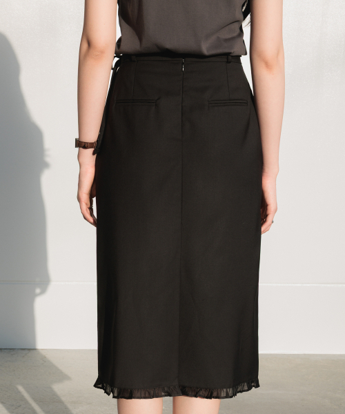 DEHEVE（デヘヴェ）の「Strap Point Frill Skirt [Black]（スカート・レディース・ブラック・SMALL/MEDIUM）」の4枚目の写真