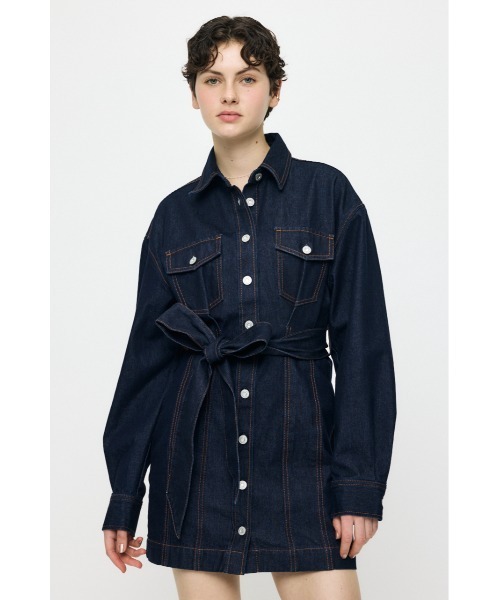 MOUSSY(マウジー)の「BELTED DENIM MINI ドレス(ワンピース・レディース・ブルー/ワンウォッシュ・1/2)」の7枚目の写真