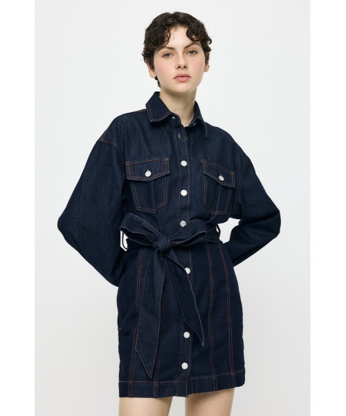 MOUSSY(マウジー)の「BELTED DENIM MINI ドレス(ワンピース・レディース・ブルー/ワンウォッシュ・1/2)」の8枚目の写真