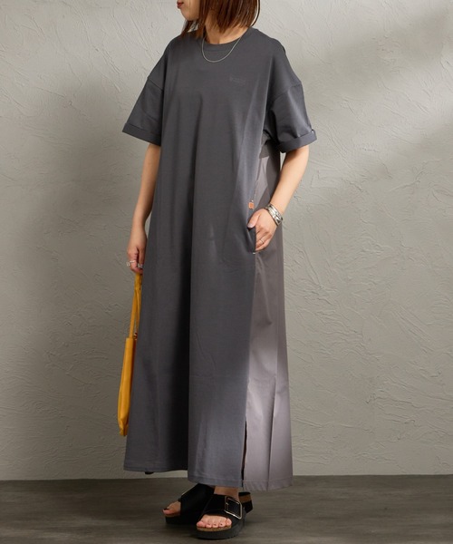 UNIVERSAL OVERALL（ユニバーサルオーバーオール）の「【WEB先行予約】[UNIVERSAL OVERALL/ユニバーサルオーバーオール] 別注 異素材切り替え マキシ丈ワンピース（ワンピース・レディース・グレイッシュベージュ/ブラック/チャコールグレー・F）」の22枚目の写真
