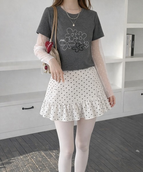 pyornim(ピョルニム)の「フラワー 刺繍 半袖 Tシャツ(Tシャツ/カットソー・レディース・グレー/ホワイト/アイボリー・F)」の14枚目の写真