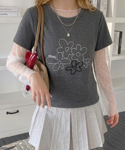 pyornim(ピョルニム)の「フラワー 刺繍 半袖 Tシャツ(Tシャツ/カットソー・レディース・グレー/ホワイト/アイボリー・F)」の15枚目の写真