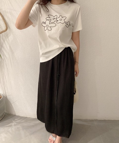pyornim(ピョルニム)の「フラワー 刺繍 半袖 Tシャツ(Tシャツ/カットソー・レディース・グレー/ホワイト/アイボリー・F)」の20枚目の写真