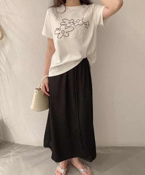 pyornim(ピョルニム)の「フラワー 刺繍 半袖 Tシャツ(Tシャツ/カットソー・レディース・グレー/ホワイト/アイボリー・F)」の21枚目の写真