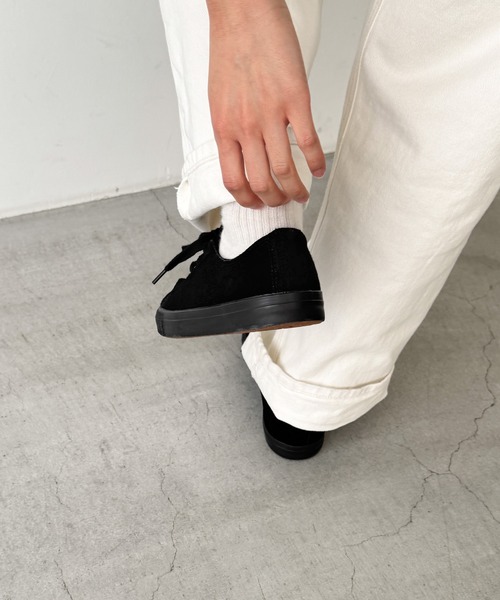 CANAL JEAN（キャナルジーン）の「BUG BLUE　ローカットスニーカー（スニーカー・レディース・ブラック・24.5/24/27.5/26.5/25）」の4枚目の写真