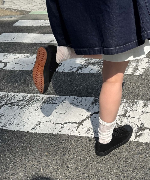 CANAL JEAN（キャナルジーン）の「BUG BLUE　ローカットスニーカー（スニーカー・レディース・ブラック・24.5/24/27.5/26.5/25）」の8枚目の写真