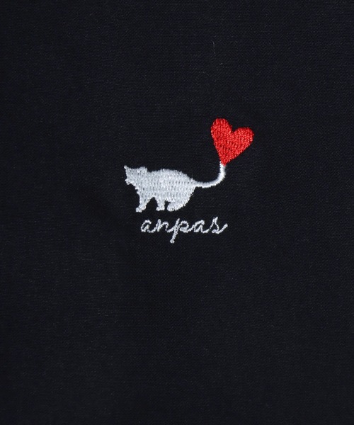ANPAS(アンパス)の「Cat & Heart Embroidery Short-Sleeve Poly Twill Shirt /猫&ハート ワンポイント刺繍 半袖シャツ メンズ レディース トップス オーバーサイズ ねこ ネコ(シャツ/ブラウス・メンズ・ブラック系3/ホワイト系3/ブラック系2/ブラック系1/ブラック系/ホワイト系2/ホワイト系1/ホワイト系・L/M)」の22枚目の写真