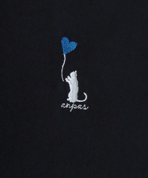 ANPAS(アンパス)の「Cat & Heart Embroidery Short-Sleeve Poly Twill Shirt /猫&ハート ワンポイント刺繍 半袖シャツ メンズ レディース トップス オーバーサイズ ねこ ネコ(シャツ/ブラウス・メンズ・ブラック系3/ホワイト系3/ブラック系2/ブラック系1/ブラック系/ホワイト系2/ホワイト系1/ホワイト系・L/M)」の20枚目の写真