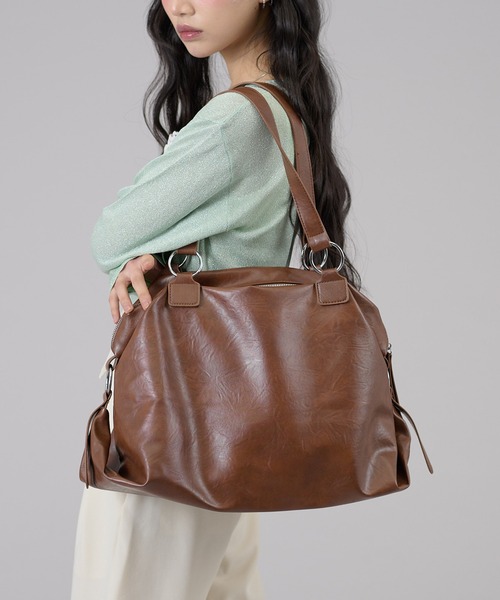 apres jour mignon(アプレジュールミニョン)の「【apresjour mignon×ARIAZ】フェイクレザーBigボストンバッグ(ハンドバッグ・レディース・ブラック/ダークブラウン/ライトブラウン・ONESIZE)」の5枚目の写真