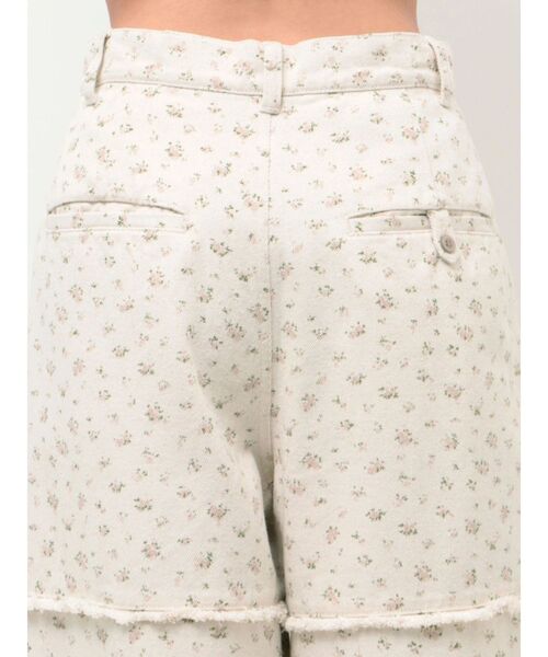 CALNAMUR(カルナムール)の「ツイルフラワーロングパンツ(デニムパンツ・レディース・ブルー/ピンク・SMALL/MEDIUM)」の21枚目の写真