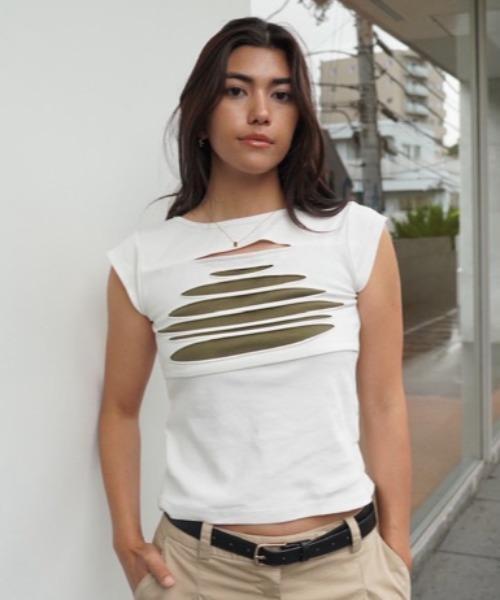 ROYAL FLASH(ロイヤルフラッシュ)の「MITSUKI/ミツキ/Slit Design T-Shirt(Tシャツ/カットソー・レディース・ホワイト/ブラック・F)」の10枚目の写真