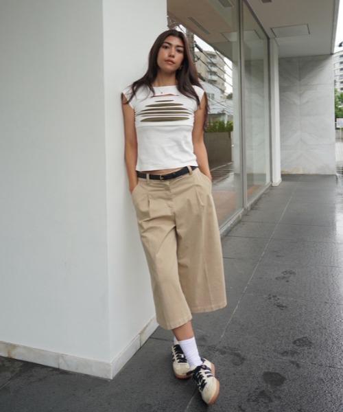 ROYAL FLASH(ロイヤルフラッシュ)の「MITSUKI/ミツキ/Slit Design T-Shirt(Tシャツ/カットソー・レディース・ホワイト/ブラック・F)」の11枚目の写真