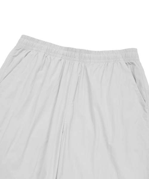 Wacky WiLLy(ワッキーウィリー)の「ベーシックナイロンショートパンツライトグレー(その他パンツ・レディース・その他・MEDIUM/LARGE/SMALL/X-LARGE)」の4枚目の写真