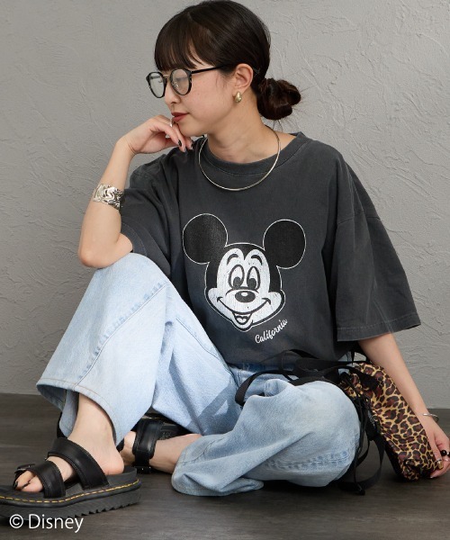 GOOD ROCK SPEED（グッドロックスピード）の「[GOOD ROCK SPEED/グッドロックスピード] 別注 / MICKEY MOUSE / クラックプリントTシャツ / ディズニー（Tシャツ/カットソー・レディース・チャコール・M/XL/L）」の12枚目の写真