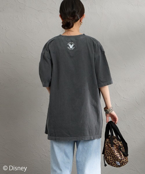 GOOD ROCK SPEED（グッドロックスピード）の「[GOOD ROCK SPEED/グッドロックスピード] 別注 / MICKEY MOUSE / クラックプリントTシャツ / ディズニー（Tシャツ/カットソー・レディース・チャコール・M/XL/L）」の4枚目の写真