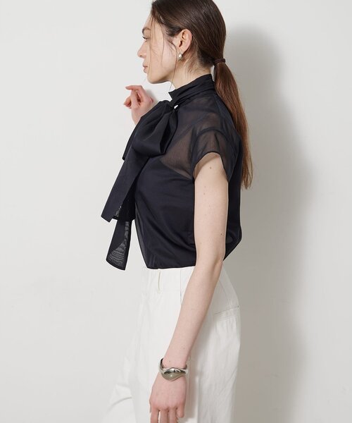 Whim Gazette（ウィムガゼット）の「シアーボウタイブラウス（シャツ/ブラウス・レディース・ブラック/オフホワイト/ブラウン・FREE）」の16枚目の写真