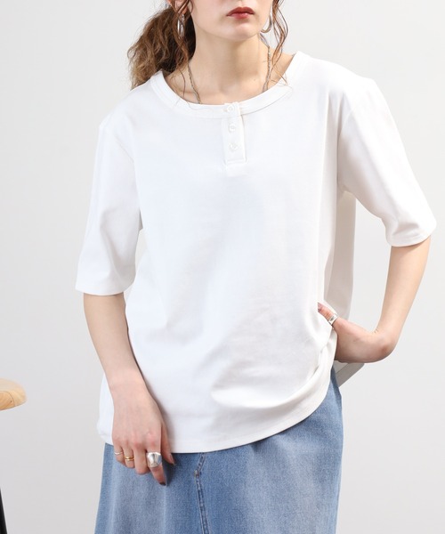 Arinomama(アリノママ)の「Arinomama ヘンリーネック Tシャツ 32sフライス編み 半端袖(Tシャツ/カットソー・レディース・ホワイト/ブラック/カーキ・FREE)」の6枚目の写真