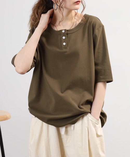 Arinomama(アリノママ)の「Arinomama ヘンリーネック Tシャツ 32sフライス編み 半端袖(Tシャツ/カットソー・レディース・ホワイト/ブラック/カーキ・FREE)」の18枚目の写真