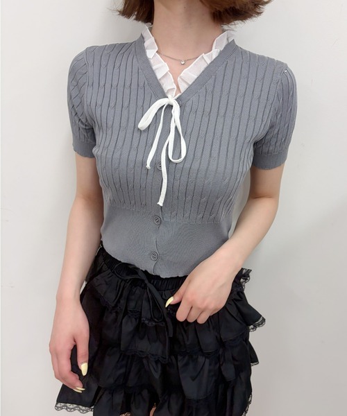 frunco(フランコ)の「【ZOZOTOWN限定】フリル付きVネックリブニット(ニット/セーター・レディース・グレー/ブラック・FREE)」の1枚目の写真