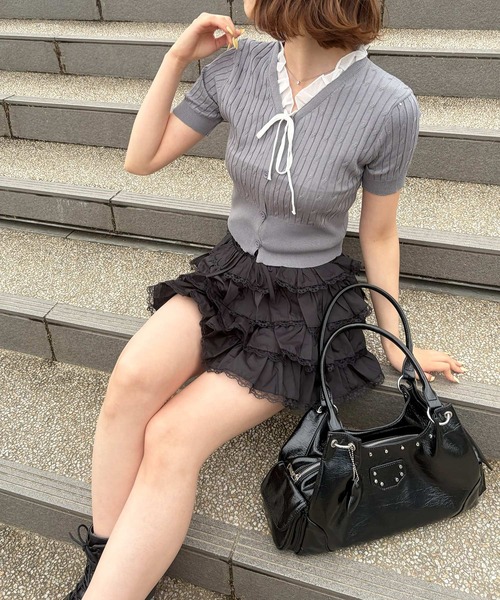 frunco(フランコ)の「【ZOZOTOWN限定】フリル付きVネックリブニット(ニット/セーター・レディース・グレー/ブラック・FREE)」の10枚目の写真
