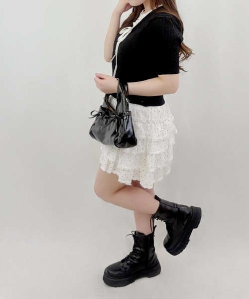 frunco(フランコ)の「【ZOZOTOWN限定】フリル付きVネックリブニット(ニット/セーター・レディース・グレー/ブラック・FREE)」の16枚目の写真