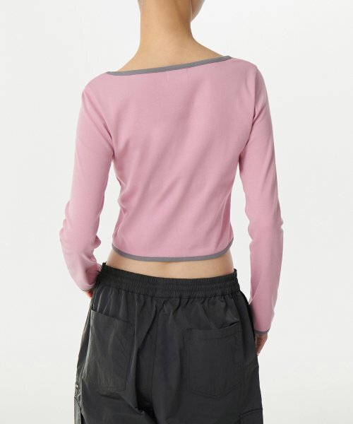 MUSINSA STANDARD WOMAN（ムシンサスタンダードウーマン）の「ウィメンズスリムクロップスクエアネックリンガー長袖Tシャツ[ピンク/グレー]（Tシャツ/カットソー・レディース・その他・SMALL/MEDIUM/LARGE/X-SMALL）」の3枚目の写真
