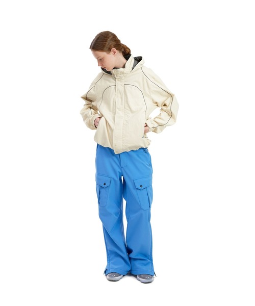 SUNLOVE（サンラブ）の「Crescent Windbreaker（ナイロンジャケット・レディース・アイボリー・L）」の9枚目の写真