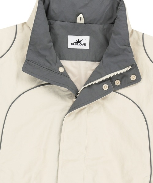 SUNLOVE（サンラブ）の「Crescent Windbreaker（ナイロンジャケット・レディース・アイボリー・L）」の5枚目の写真