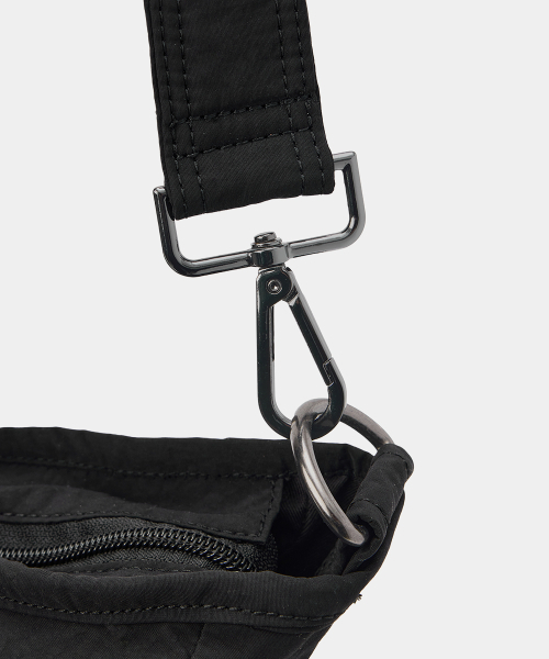 MAISON MINED(メゾンミネド)の「TWO-WAY SHOULDER BAG BLACK(ショルダーバッグ・メンズ・その他・FREE)」の6枚目の写真