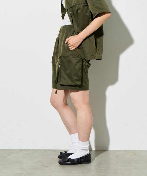 B-DAY STORE(ビーデイストア)の「【B-DAY STORE】ビックポケットショートパンツ(その他パンツ・レディース・カーキ/ネイビー・0)」の3枚目の写真
