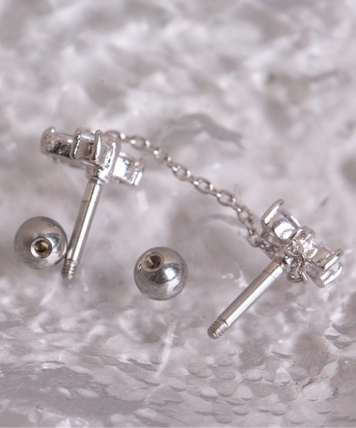 Peony(ピオニー)の「【Peony/ピオニー】ダブルリボン 片耳用 チェーンピアス【アレルギー対応】(ピアス(片耳用)・レディース・ゴールド・FREE)」の4枚目の写真