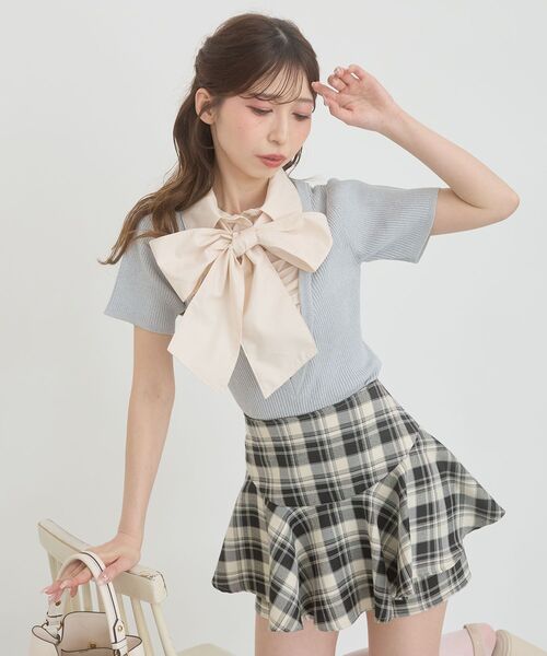 MAJESTIC LEGON(マジェスティックレゴン)の「シャツドッキングリボンタイニット(ニット/セーター・レディース・ブラック/ピンクベージュ/アイボリー/グレー・MEDIUM)」の15枚目の写真