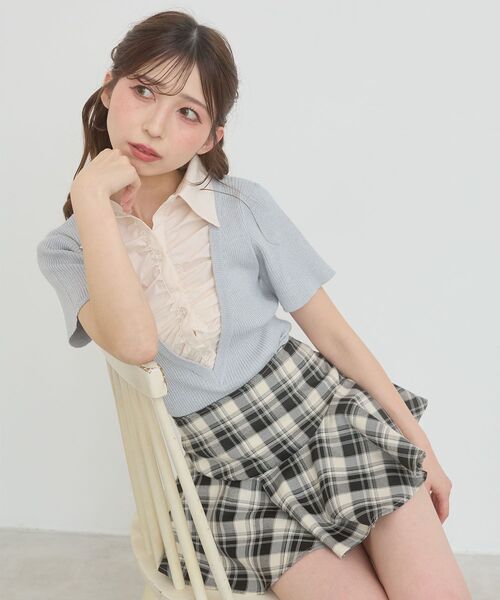 MAJESTIC LEGON(マジェスティックレゴン)の「シャツドッキングリボンタイニット(ニット/セーター・レディース・ブラック/ピンクベージュ/アイボリー/グレー・MEDIUM)」の13枚目の写真