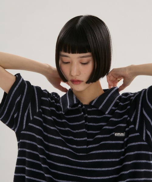 emmi(エミ)の「emmiロゴパイルポロトップス【セットアップ対応】(ポロシャツ・レディース・グレー/ネイビー/ライトピンク・F)」の4枚目の写真