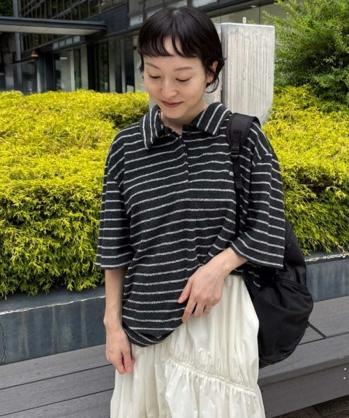 emmi(エミ)の「emmiロゴパイルポロトップス【セットアップ対応】(ポロシャツ・レディース・グレー/ネイビー/ライトピンク・F)」の20枚目の写真