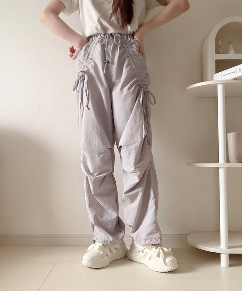 Nana(ナナ)の「サイドシャーリングパンツ(その他パンツ・レディース・グレー/ブラック・FREE)」の8枚目の写真
