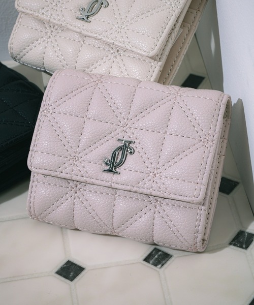 再入荷】クロスJ キルト三つ折りウォレット（財布）｜JILL by JILL