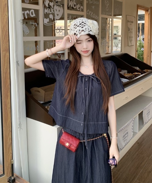 FAVORITO(ファヴォリート)の「ブラウススカートセットアップ(セットアップ・レディース・ダークブルー・M/L/XL)」の16枚目の写真