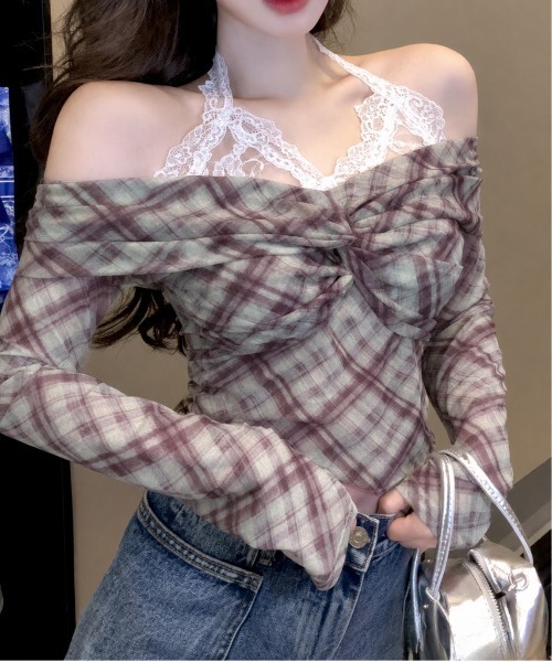 VIBGYOR(ヴィブジョー)の「レースドッキングオフショルチェックカットソー(CZ)(Tシャツ/カットソー・レディース・ライトブルー/パープル系/ブルー/パープル・FREE)」の4枚目の写真