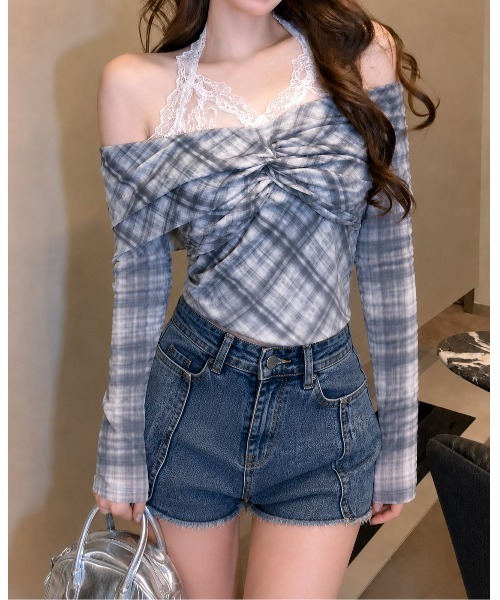 VIBGYOR(ヴィブジョー)の「レースドッキングオフショルチェックカットソー(CZ)(Tシャツ/カットソー・レディース・ライトブルー/パープル系/ブルー/パープル・FREE)」の6枚目の写真