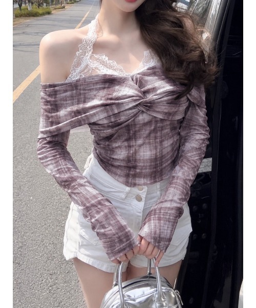 VIBGYOR(ヴィブジョー)の「レースドッキングオフショルチェックカットソー(CZ)(Tシャツ/カットソー・レディース・ライトブルー/パープル系/ブルー/パープル・FREE)」の9枚目の写真