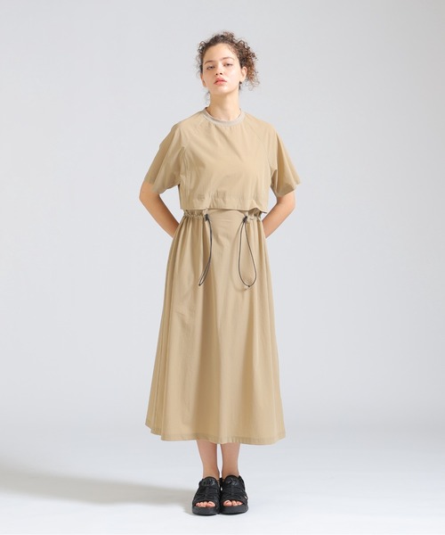 AVIREX（アヴィレックス）の「《直営店限定》RAGLAN SLEEVE LOGO PRINT ZIP ACTIVE ONE PIECE（ワンピース・レディース・ブラック/オリーブ/ベージュ・F）」の6枚目の写真